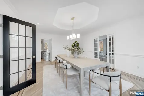 18 Sunflower Drive Upper Saddle River NJ 07458