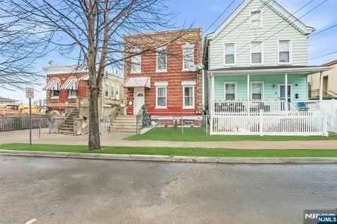 82 Randolph Avenue Clifton NJ 07011