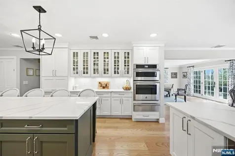760 Rivenwood Road Franklin Lakes NJ 07417