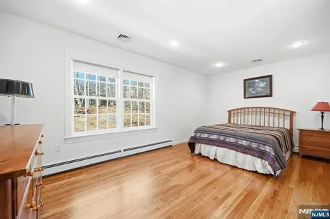 760 Rivenwood Road Franklin Lakes NJ 07417