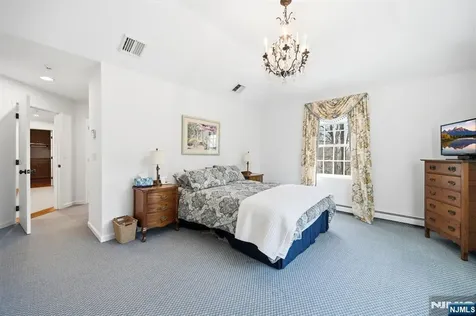 760 Rivenwood Road Franklin Lakes NJ 07417