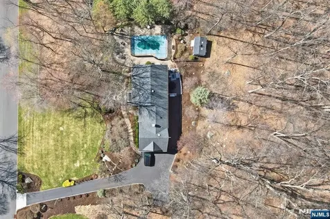 760 Rivenwood Road Franklin Lakes NJ 07417