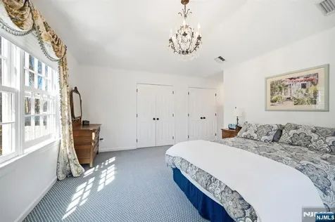 760 Rivenwood Road Franklin Lakes NJ 07417