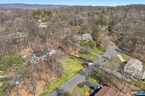 760 Rivenwood Road Franklin Lakes NJ 07417