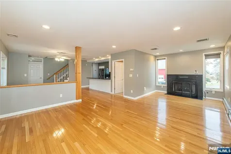 75 Grove Street Clifton NJ 07013