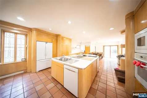 21 Meadow Street Demarest NJ 07627