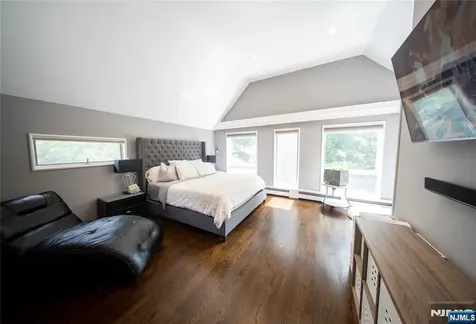 21 Meadow Street Demarest NJ 07627