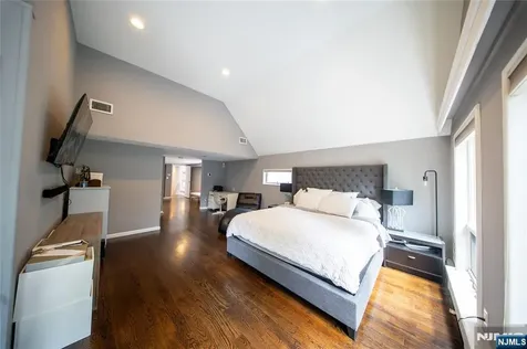 21 Meadow Street Demarest NJ 07627