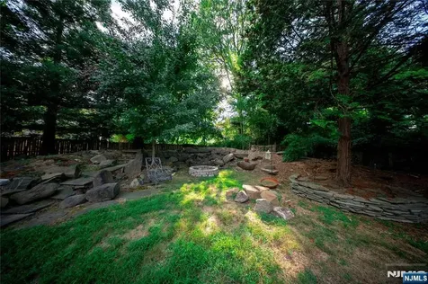 21 Meadow Street Demarest NJ 07627