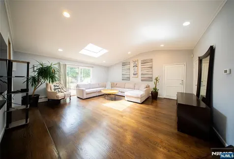 21 Meadow Street Demarest NJ 07627