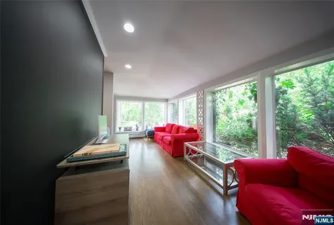 21 Meadow Street Demarest NJ 07627