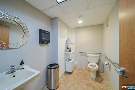 2185 Lemoine Fort Lee NJ 07024