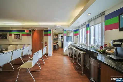 2185 Lemoine Fort Lee NJ 07024