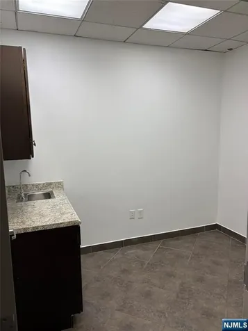 47 Orient Way Rutherford NJ 07070