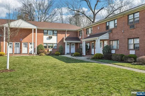 21 Colonial Drive Little Falls NJ 07424