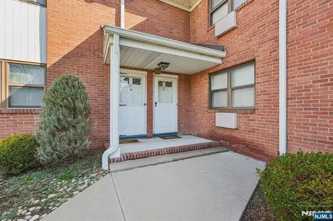 21 Colonial Drive Little Falls NJ 07424