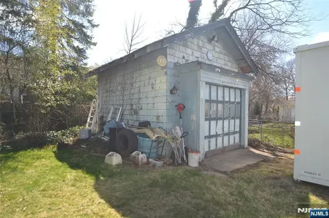 74 Cathedral Avenue Clifton NJ 07110