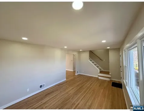 9 Joan Place Clifton NJ 07012