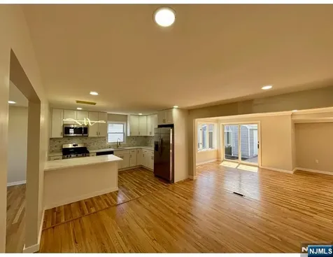 9 Joan Place Clifton NJ 07012