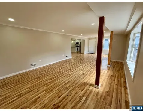 9 Joan Place Clifton NJ 07012
