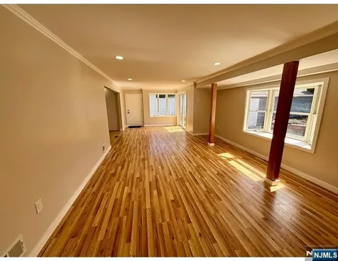 9 Joan Place Clifton NJ 07012