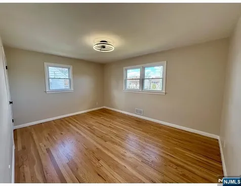 9 Joan Place Clifton NJ 07012