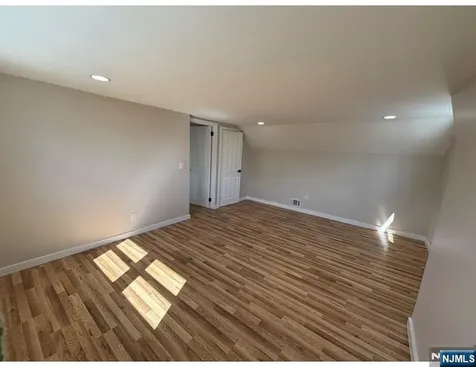 9 Joan Place Clifton NJ 07012