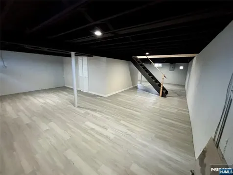 9 Joan Place Clifton NJ 07012