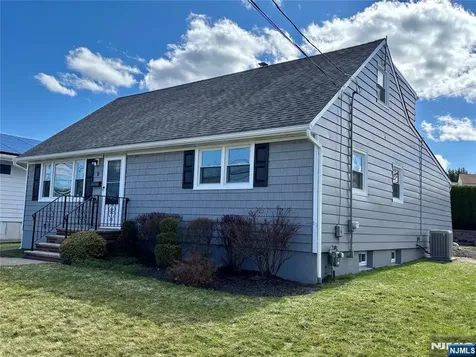9 Joan Place Clifton NJ 07012