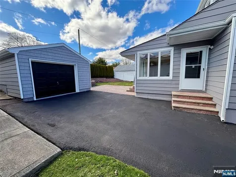 9 Joan Place Clifton NJ 07012