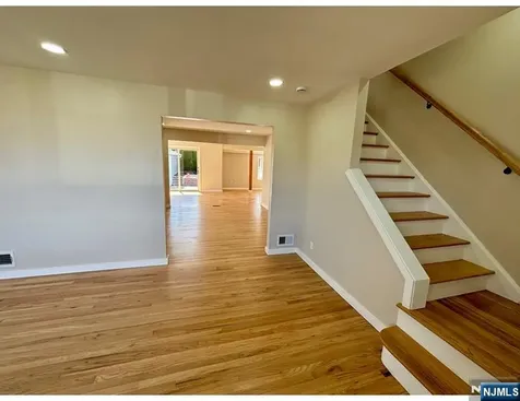 9 Joan Place Clifton NJ 07012