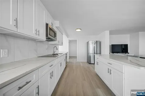 770 Anderson Avenue Cliffside Park NJ 07010