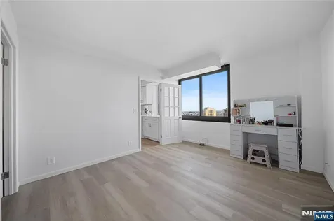 770 Anderson Avenue Cliffside Park NJ 07010