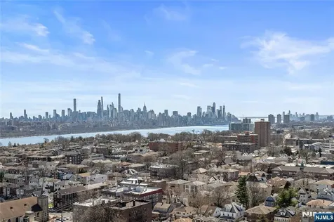 770 Anderson Avenue Cliffside Park NJ 07010