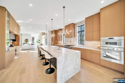 28 Ellens Way Alpine NJ 07620