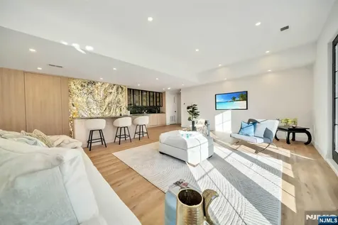 28 Ellens Way Alpine NJ 07620