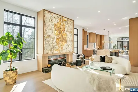 28 Ellens Way Alpine NJ 07620