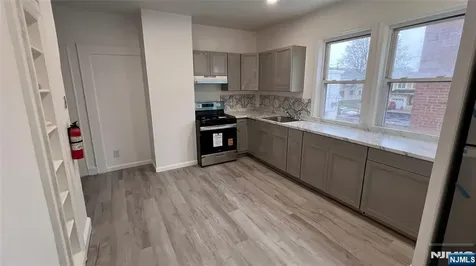 247 Elm Street Elmwood Park NJ 07407
