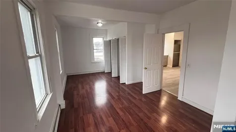 247 Elm Street Elmwood Park NJ 07407