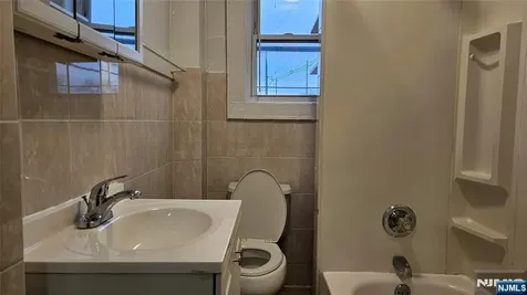 18 Forest Avenue Englewood NJ 07631