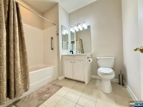 5402 Warrens Way Wanaque NJ 07465