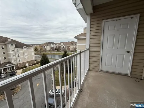 5402 Warrens Way Wanaque NJ 07465