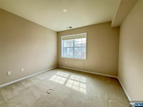 5402 Warrens Way Wanaque NJ 07465