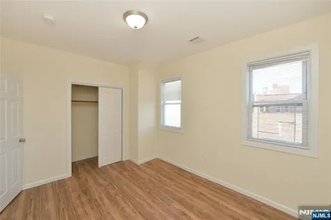 349-351 Osborne Terrace Newark NJ 07112
