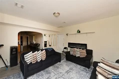 349-351 Osborne Terrace Newark NJ 07112