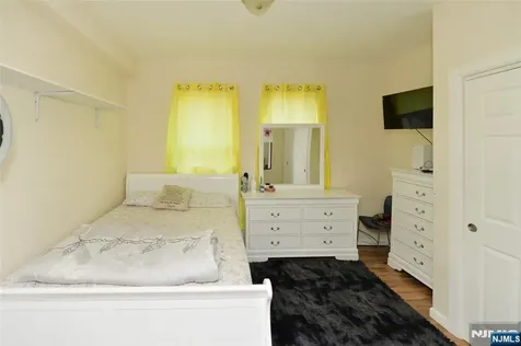 349-351 Osborne Terrace Newark NJ 07112