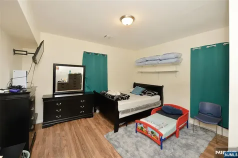 349-351 Osborne Terrace Newark NJ 07112