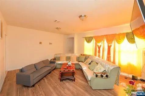 349-351 Osborne Terrace Newark NJ 07112
