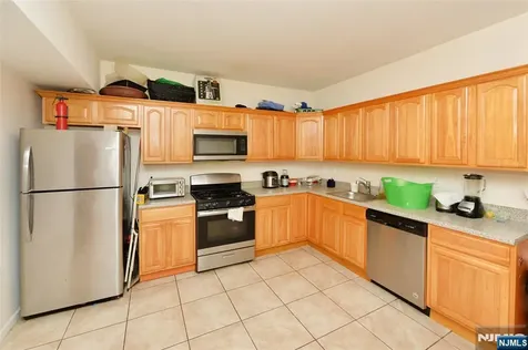 349-351 Osborne Terrace Newark NJ 07112