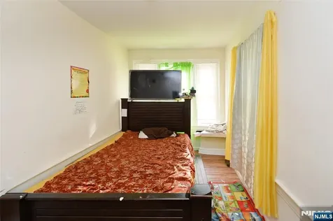 349-351 Osborne Terrace Newark NJ 07112